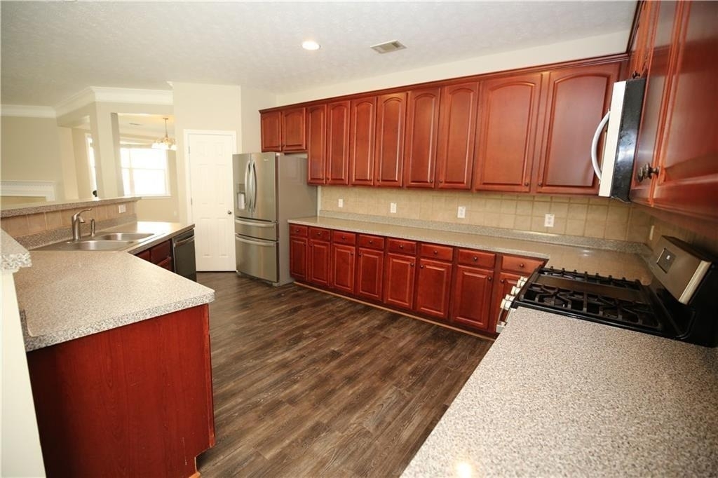 173 Parkmont Court - Photo 4