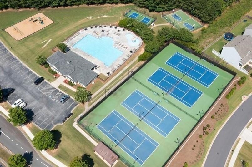 173 Parkmont Court - Photo 1