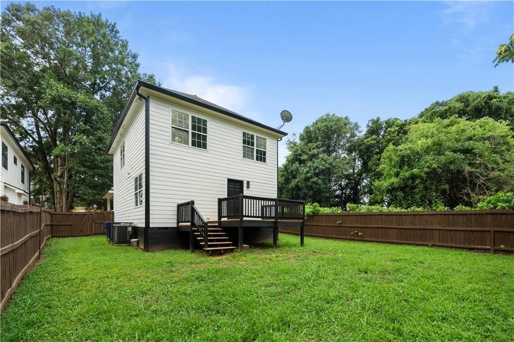 1232 Memorial Drive Se - Photo 23