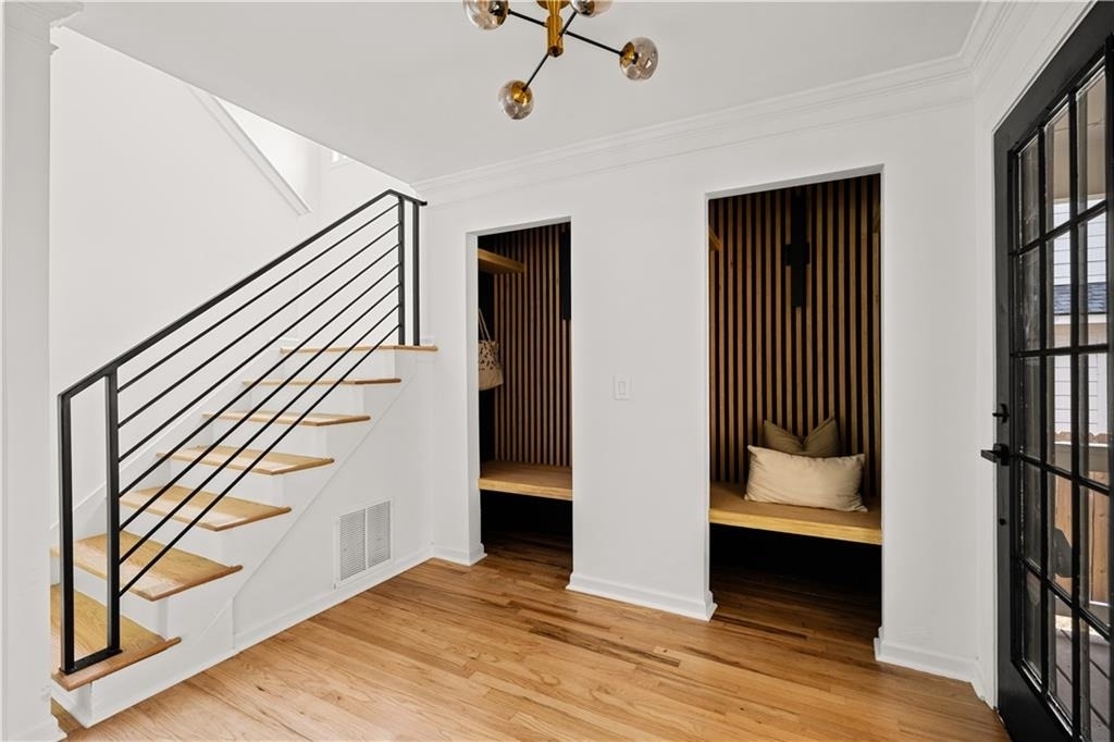 1232 Memorial Drive Se - Photo 4