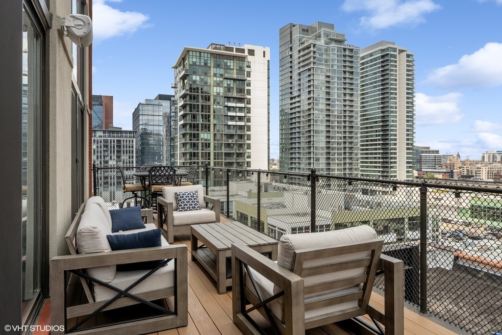 616 W Fulton Street - Photo 14