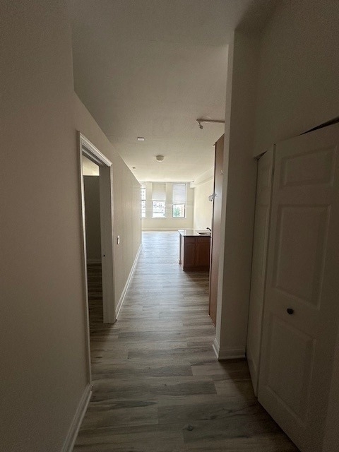 8 W Monroe Street - Photo 1