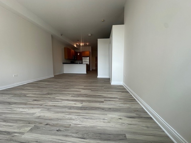 8 W Monroe Street - Photo 2