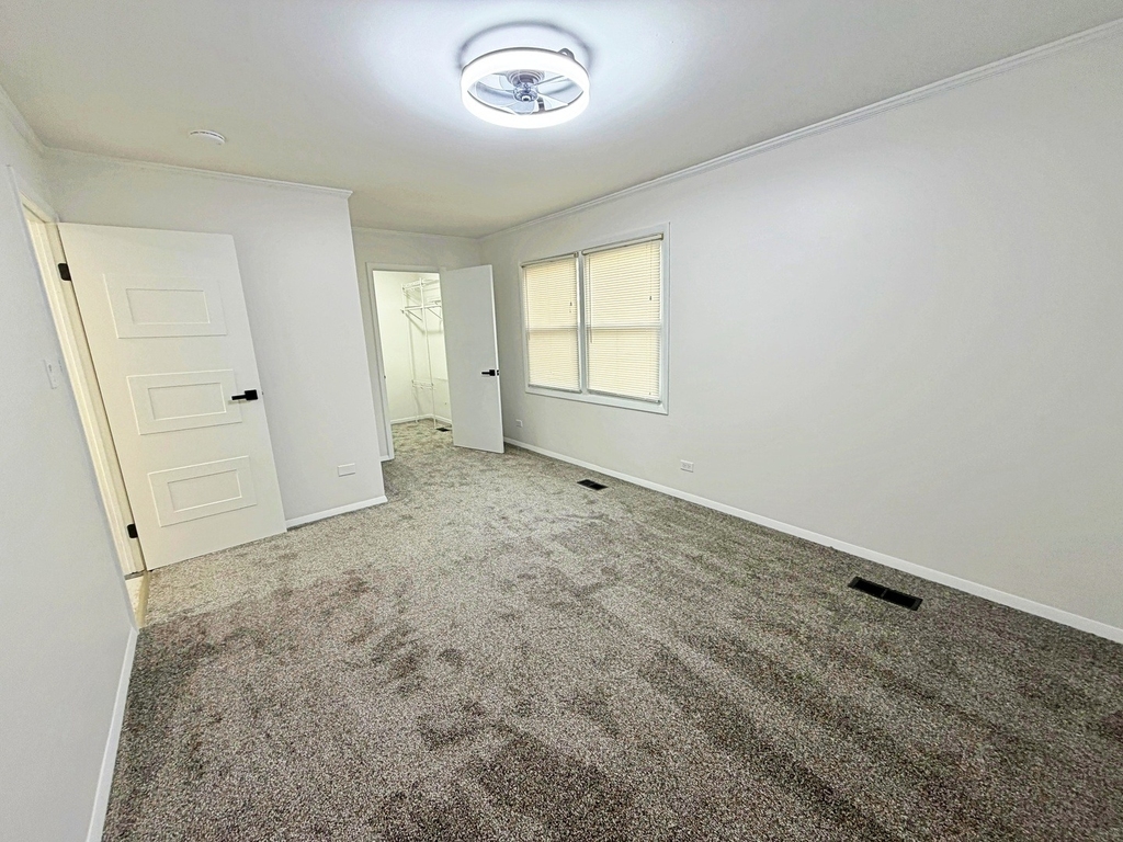 440 Lear Court - Photo 7
