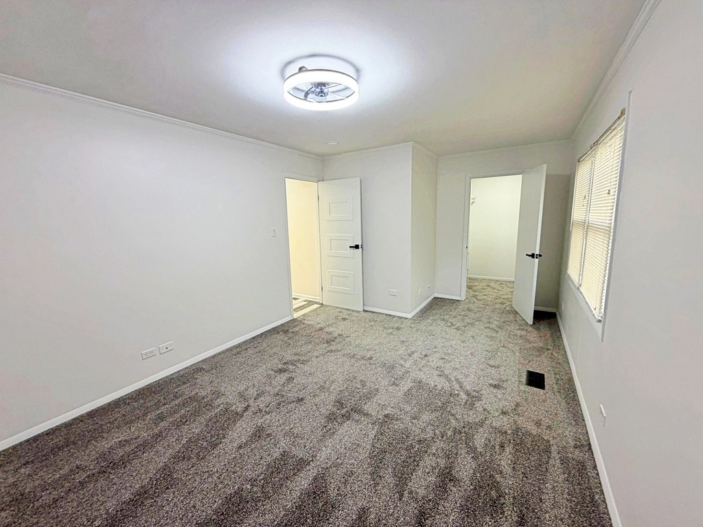 440 Lear Court - Photo 5