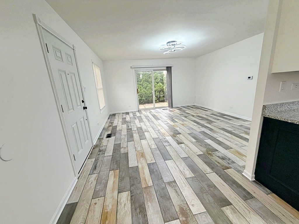 440 Lear Court - Photo 4