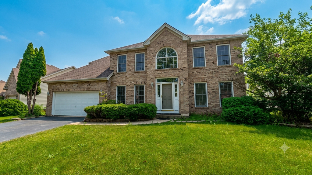 1925 Danube Way - Photo 0