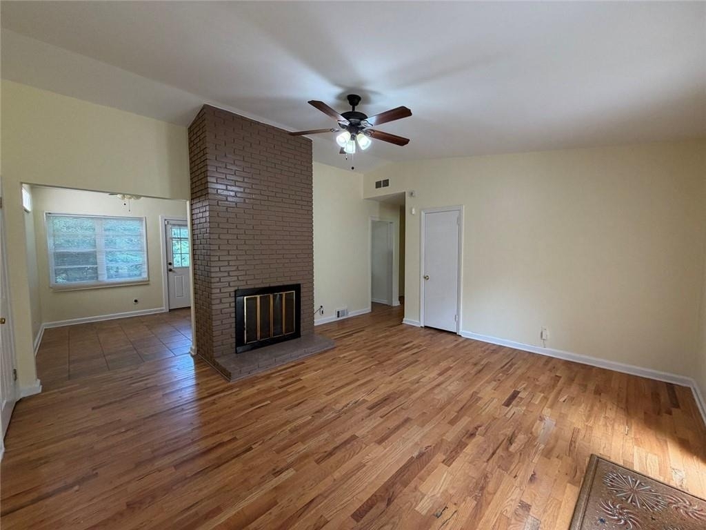 2720 Hollywood Drive - Photo 2