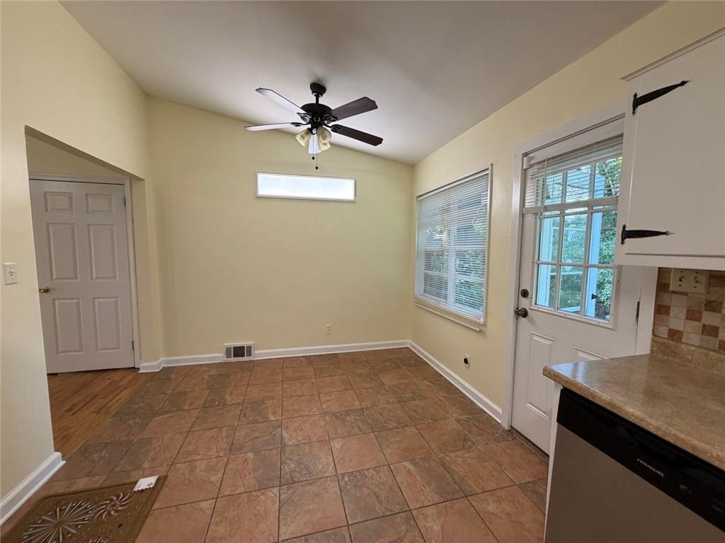 2720 Hollywood Drive - Photo 6