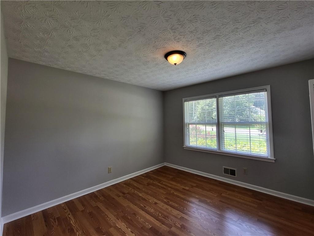 4548 Shallowford Road - Photo 10
