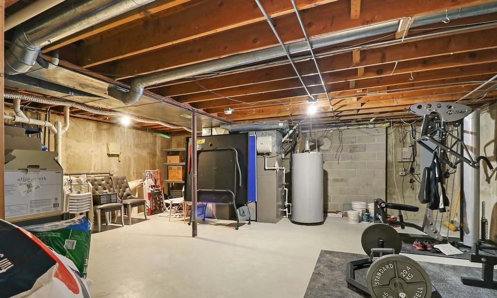196 Rosedale Court - Photo 32