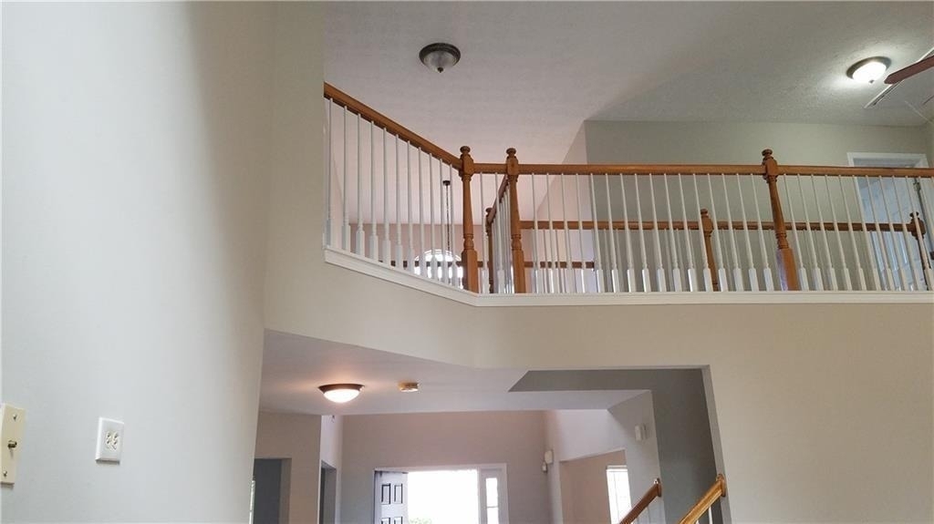 3652 Roxfield Drive - Photo 2