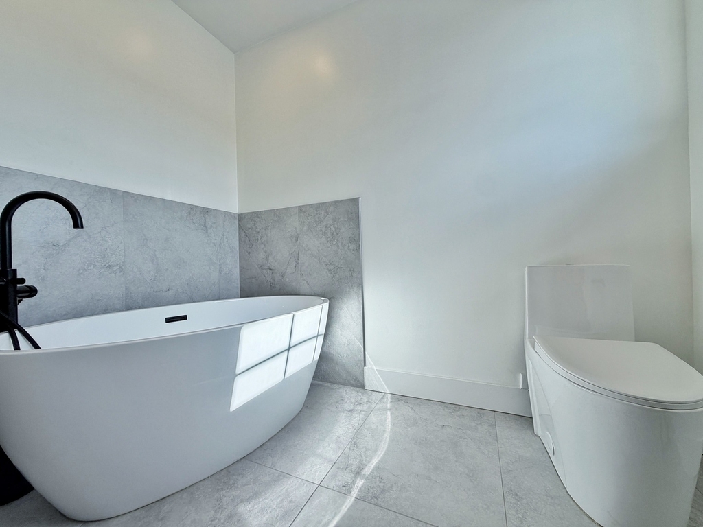 2427 W Grenshaw Street - Photo 14