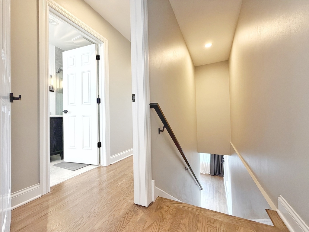 2427 W Grenshaw Street - Photo 16