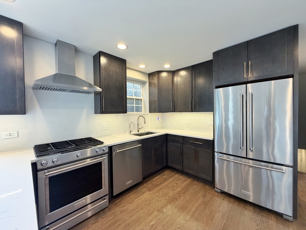 2427 W Grenshaw Street - Photo 4