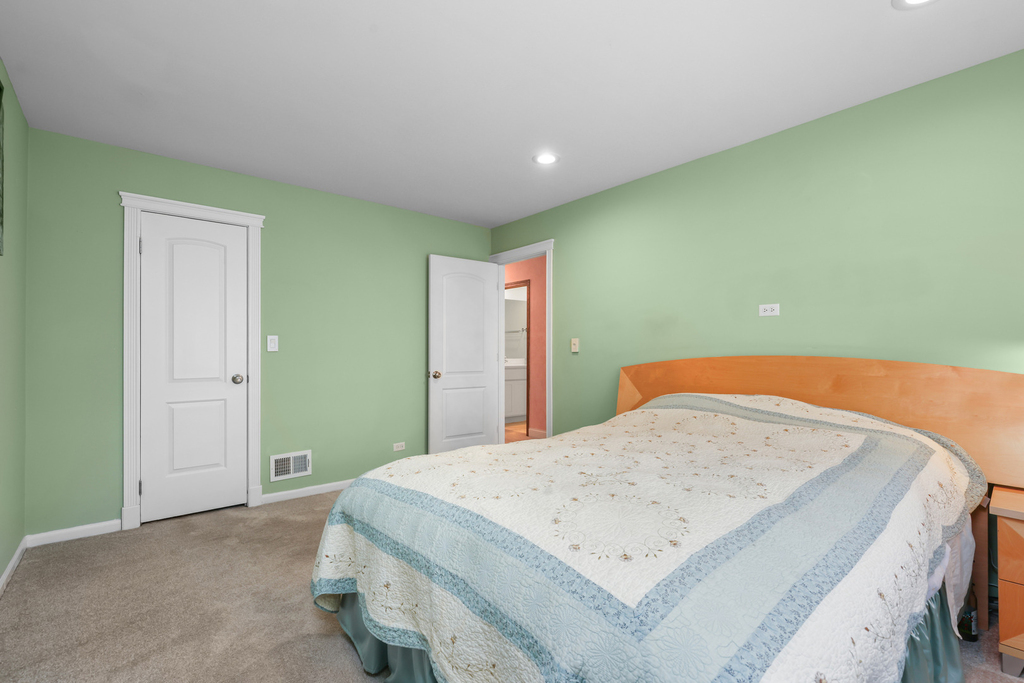 334 Plumwood Court - Photo 12