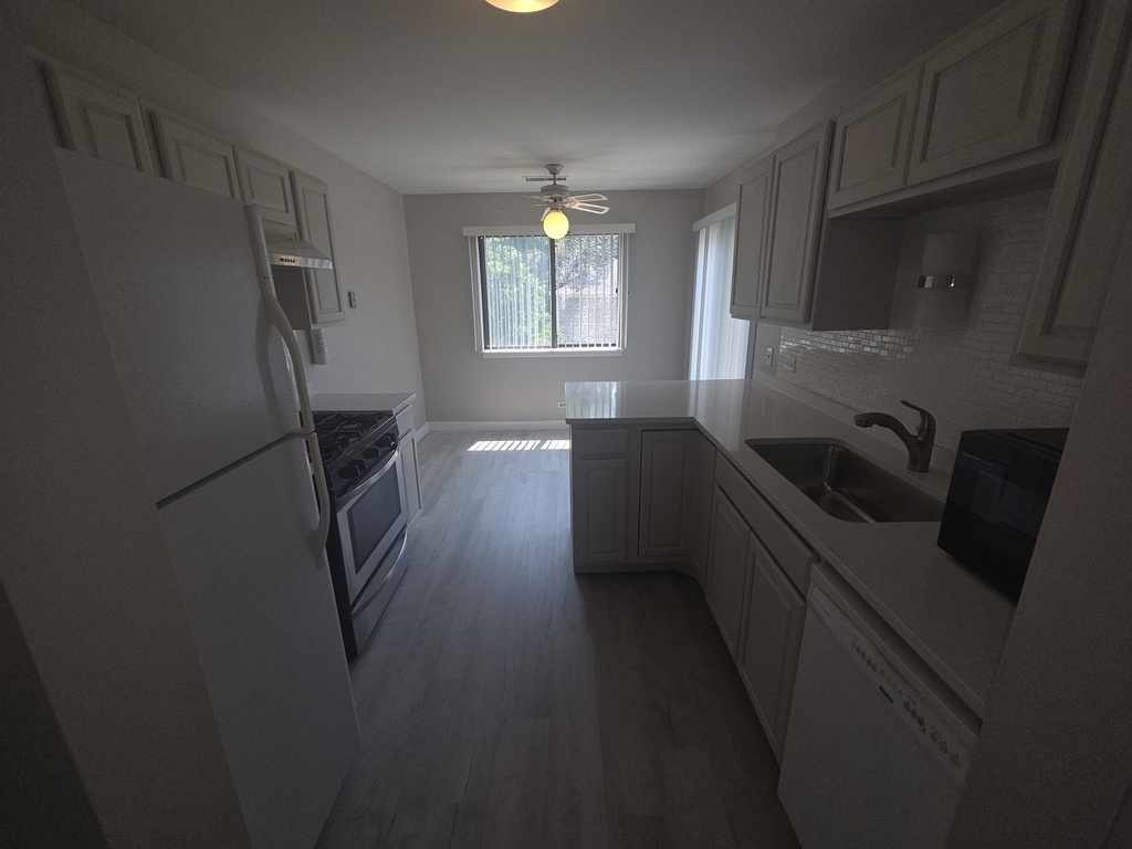299 Pembridge Lane - Photo 7