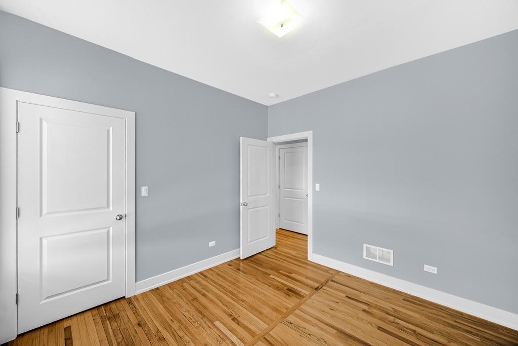 6022 S Eberhart Avenue - Photo 17