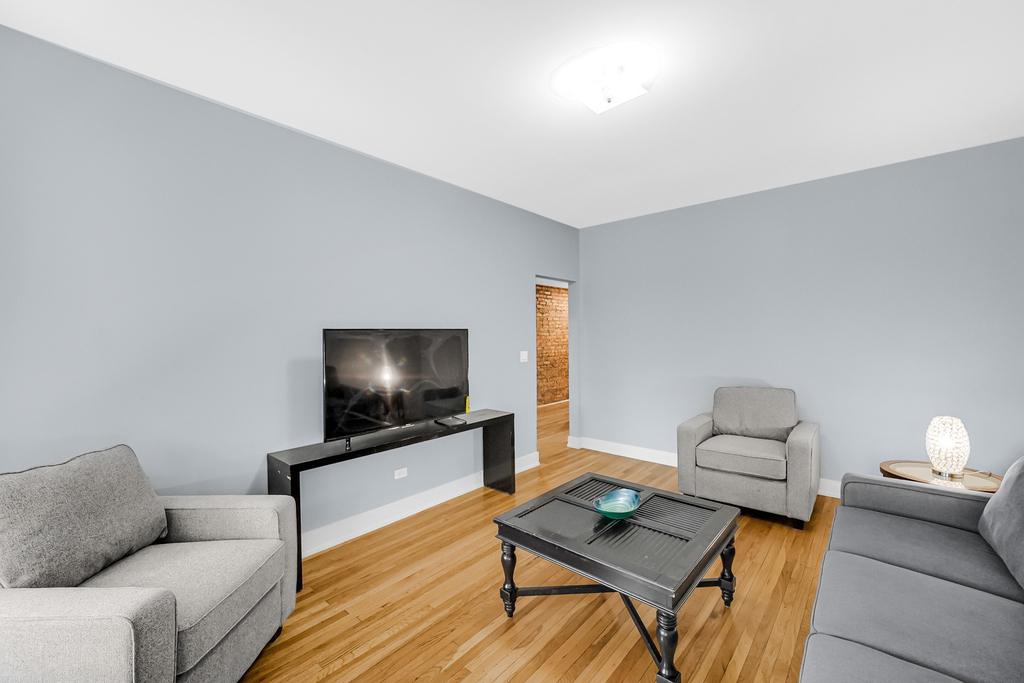 6022 S Eberhart Avenue - Photo 1