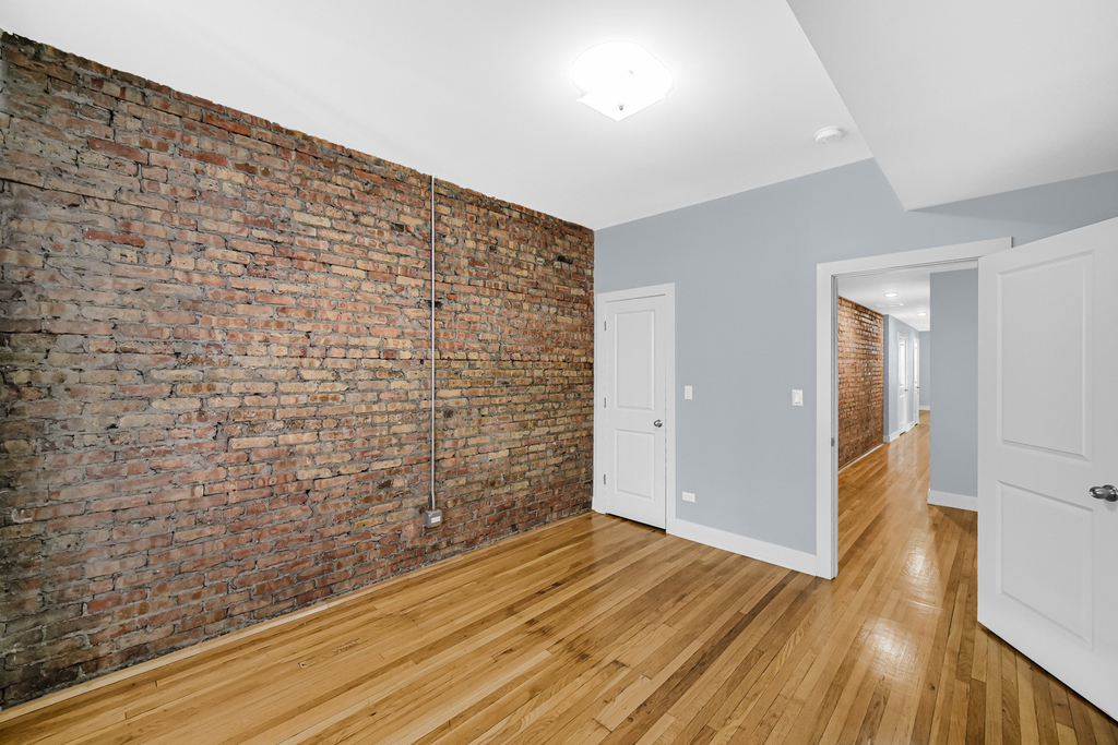 6022 S Eberhart Avenue - Photo 5