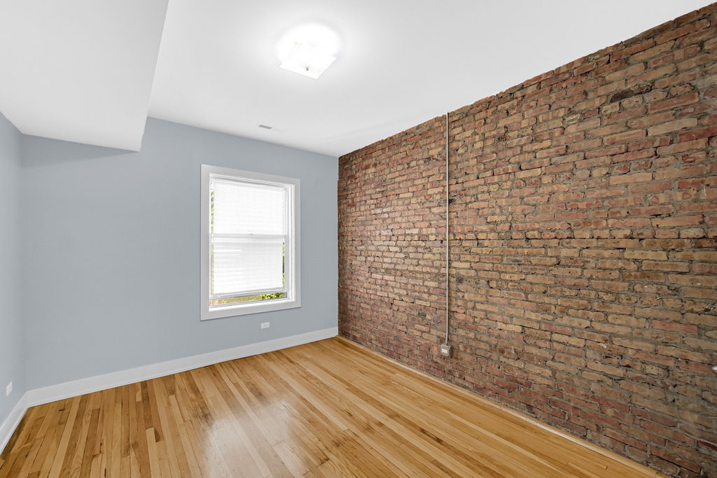 6022 S Eberhart Avenue - Photo 4