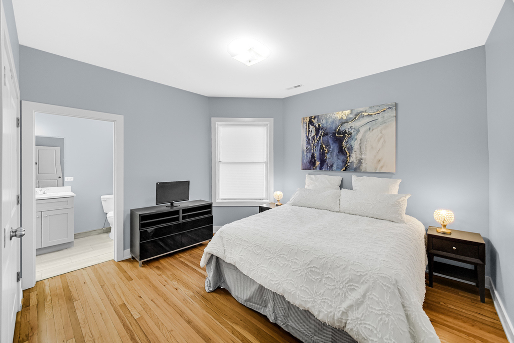6022 S Eberhart Avenue - Photo 9