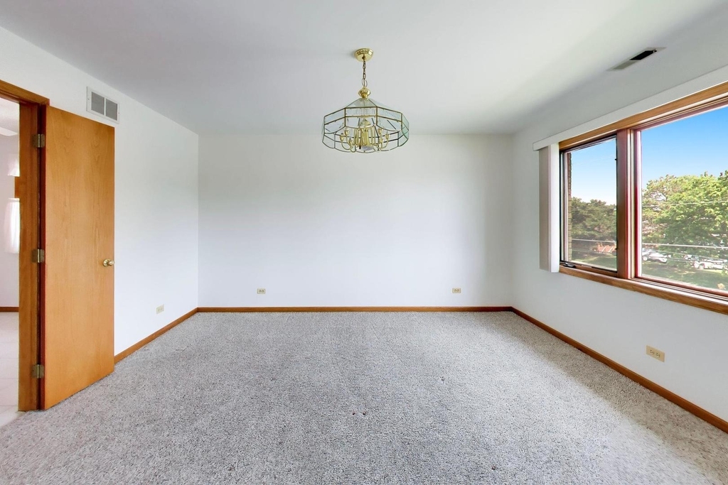 920 N Northwest Highway - Photo 9