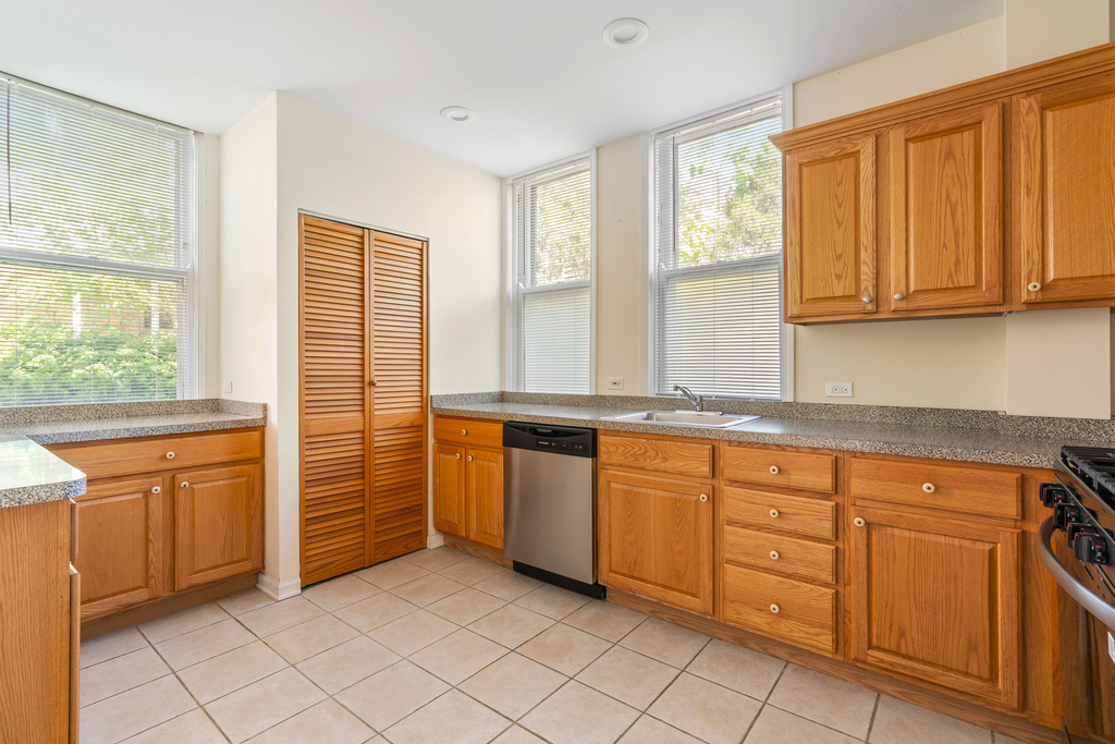 1235.5 Ridge Avenue - Photo 6