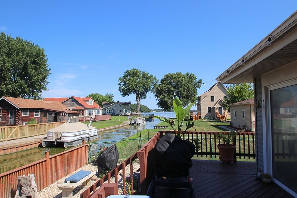 32 Lakeside Lane - Photo 17
