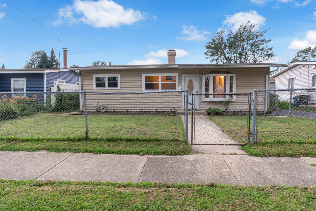 870 Taylor Avenue - Photo 0