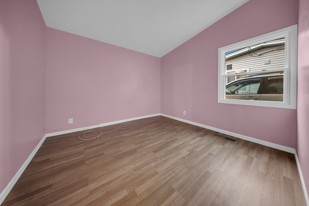870 Taylor Avenue - Photo 3