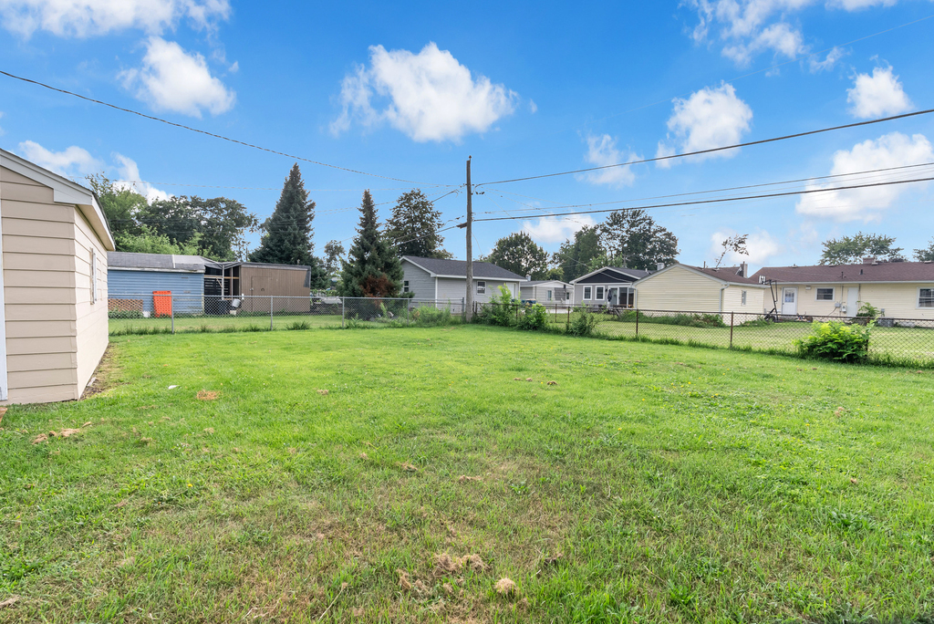 870 Taylor Avenue - Photo 2