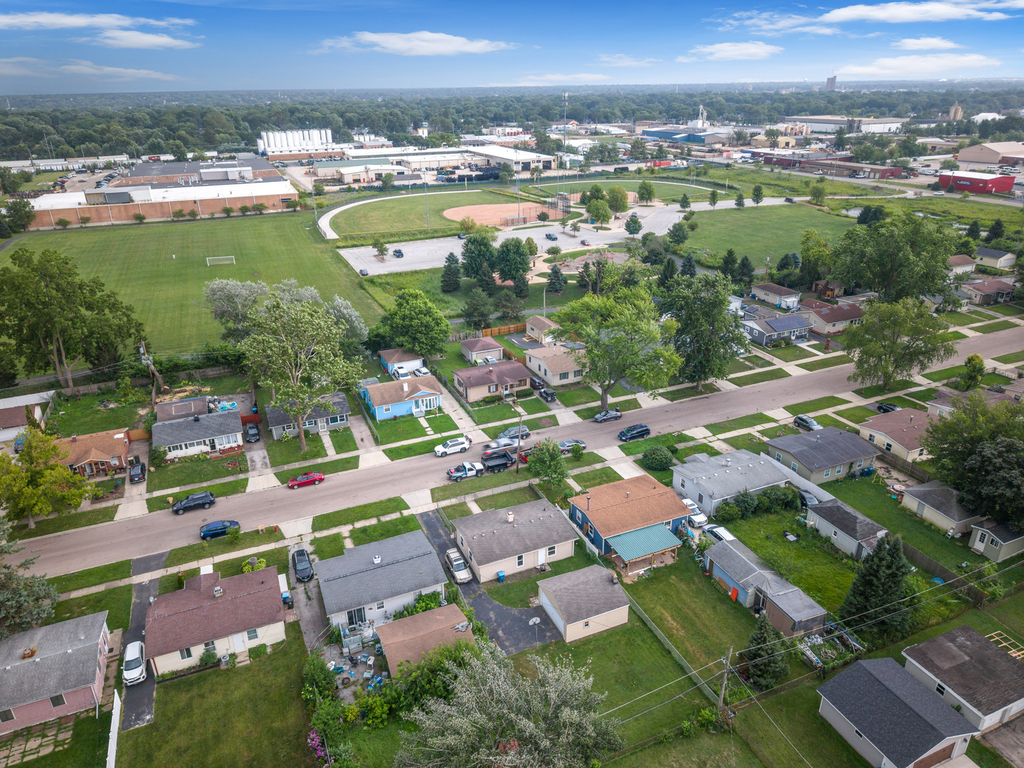 870 Taylor Avenue - Photo 9