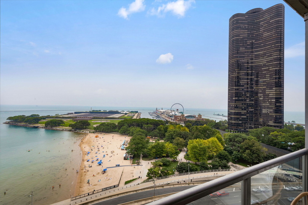 600 N Lake Shore Drive - Photo 26