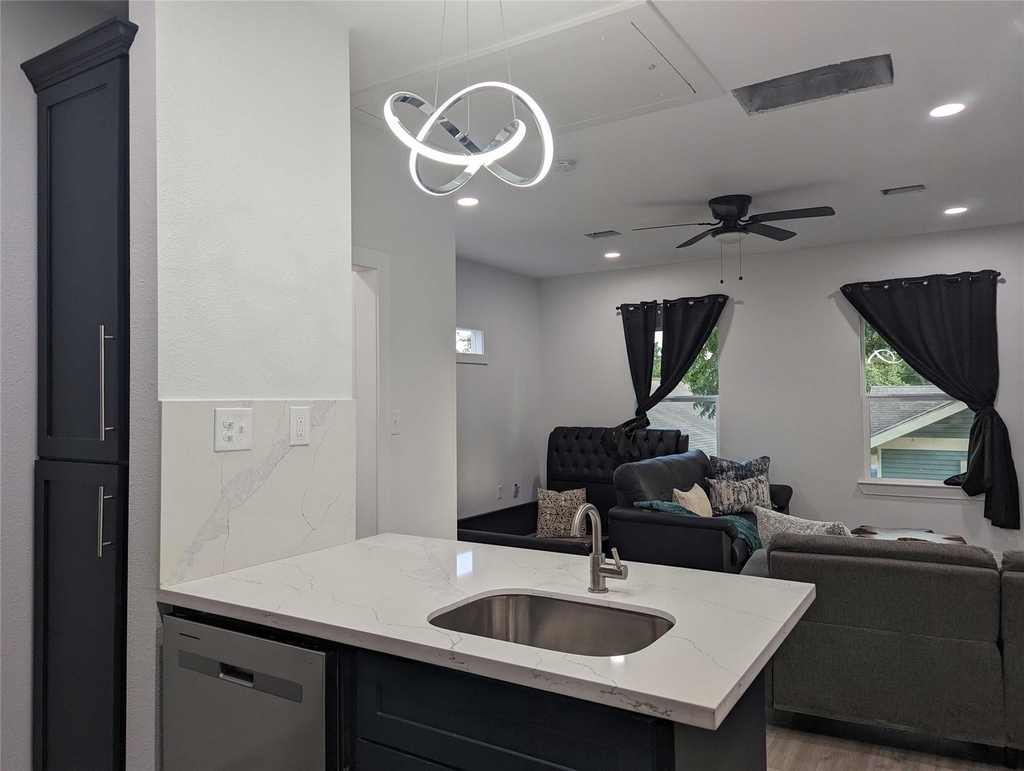 4711 Rusk Street - Photo 5