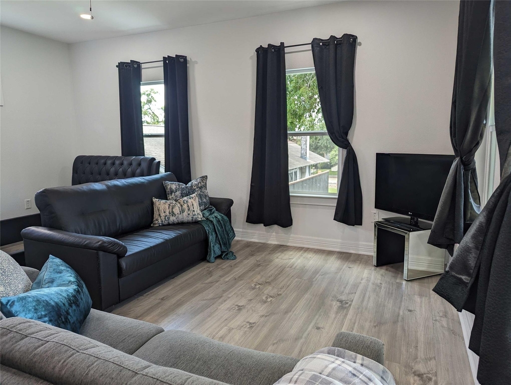 4711 Rusk Street - Photo 1