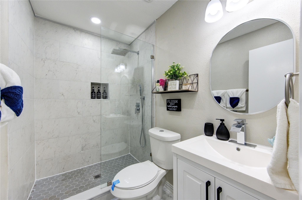 7373 Antoine Drive - Photo 10