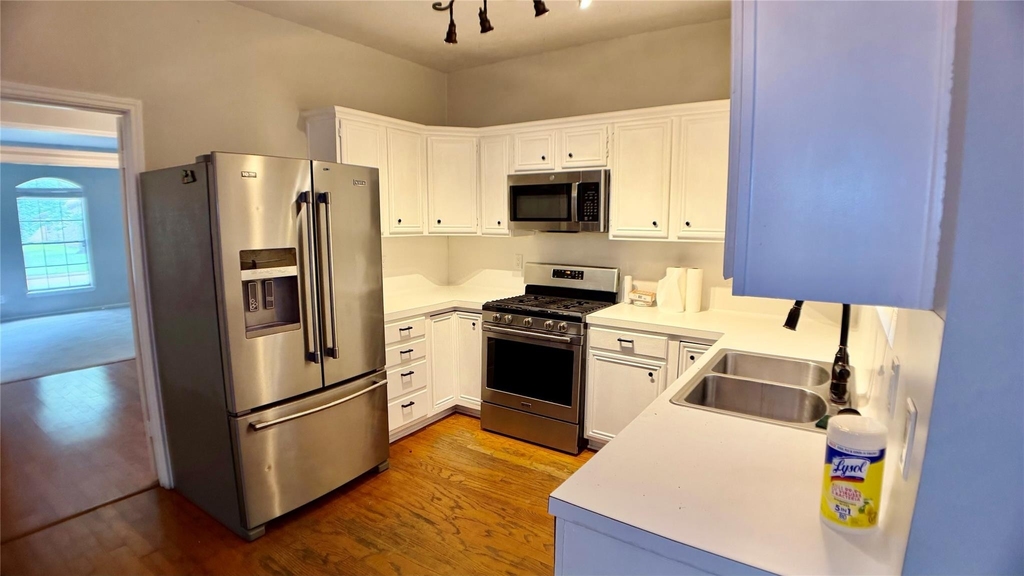 17743 Seven Pines Drive - Photo 2