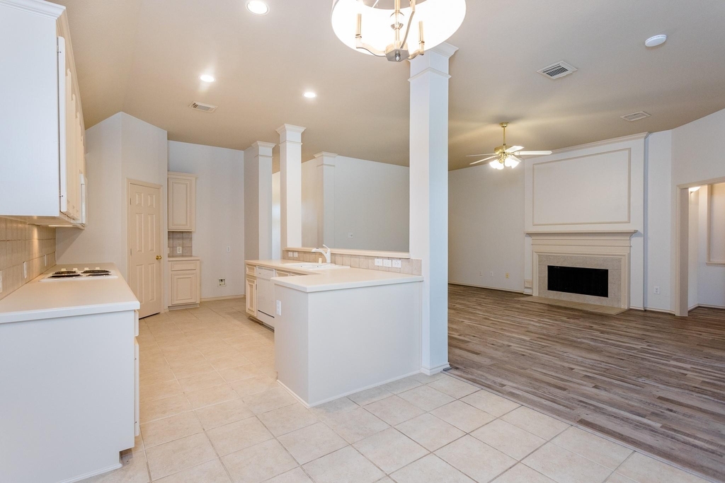 4839 Taylor Lake Court - Photo 18