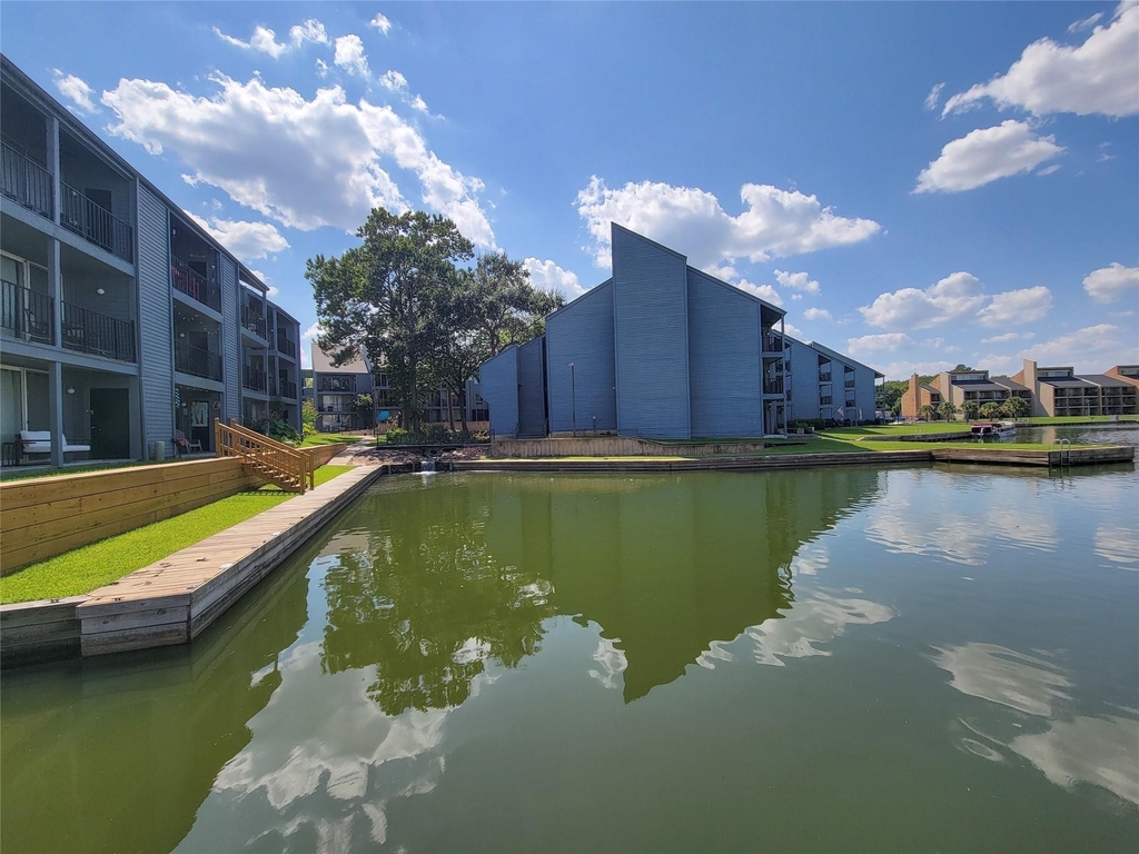 12500 Melville - Photo 6