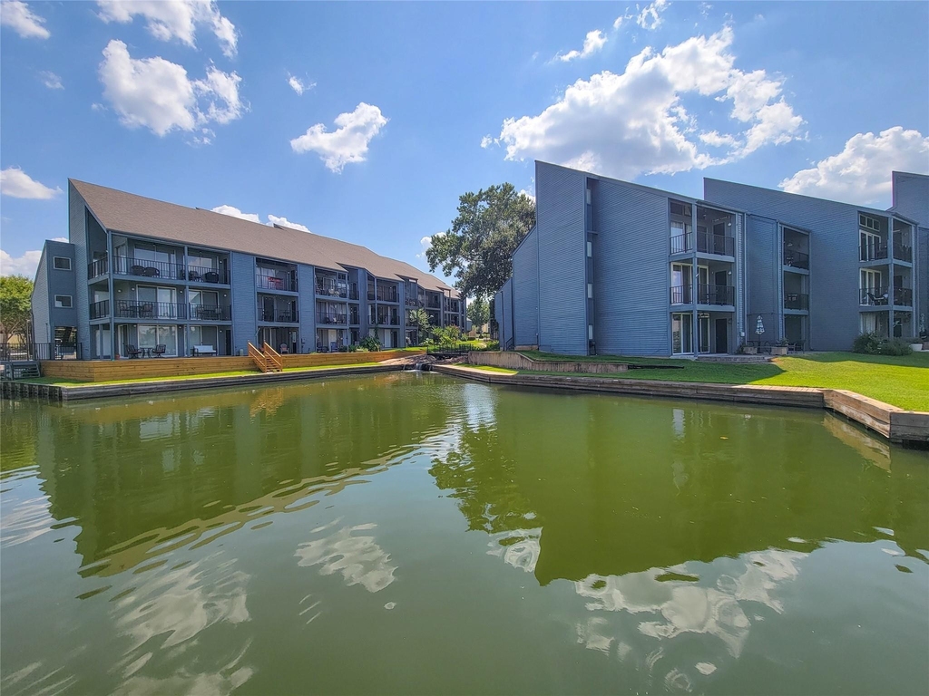 12500 Melville - Photo 8