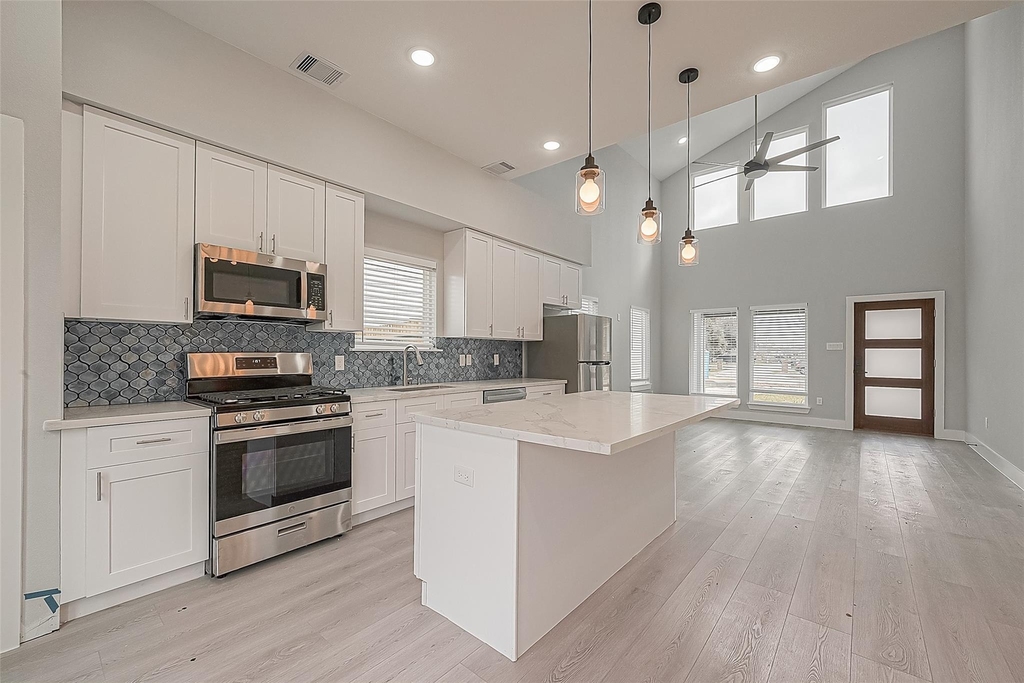 9204 Buffum Street - Photo 3