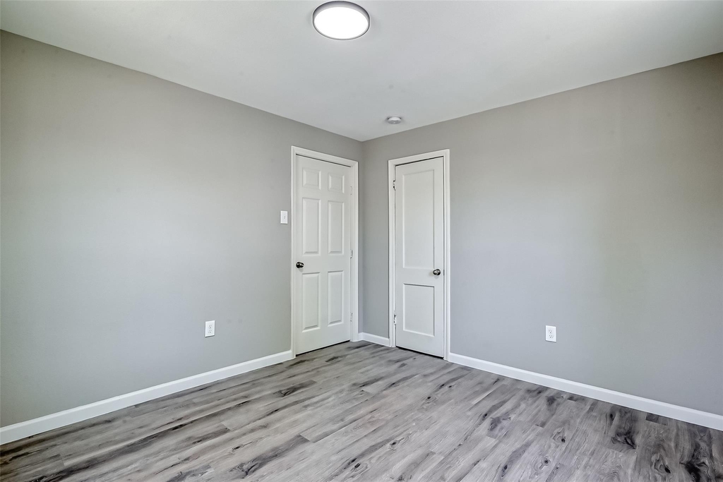 3270 Reeves Street - Photo 8