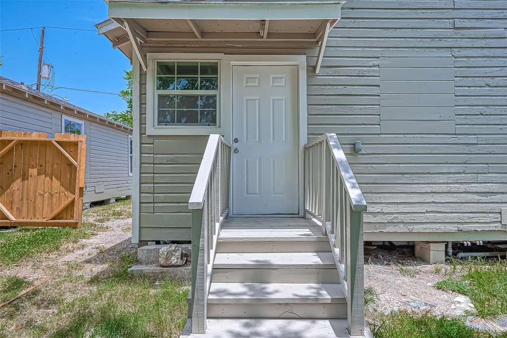 3270 Reeves Street - Photo 13