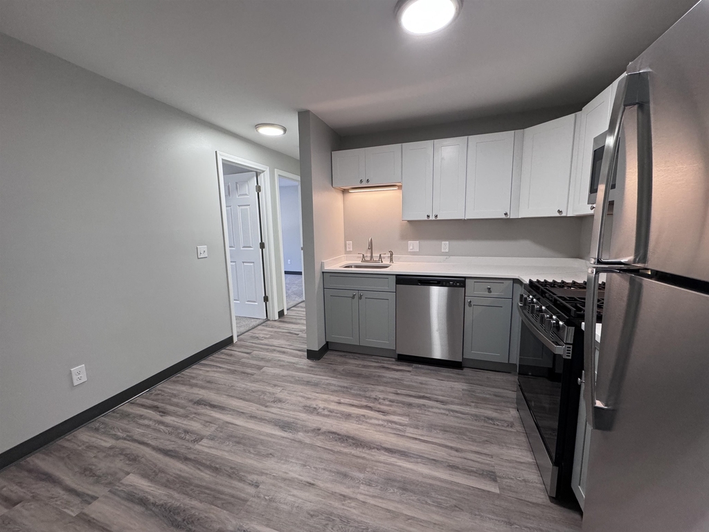 379 Huse - Photo 12