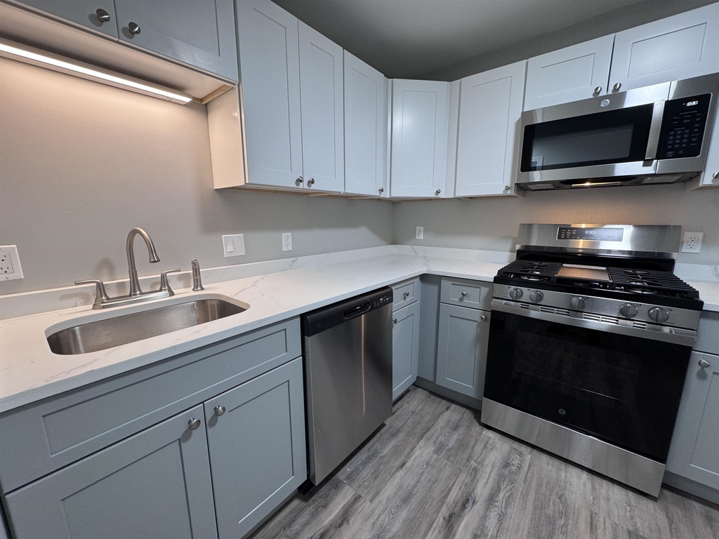 379 Huse - Photo 13