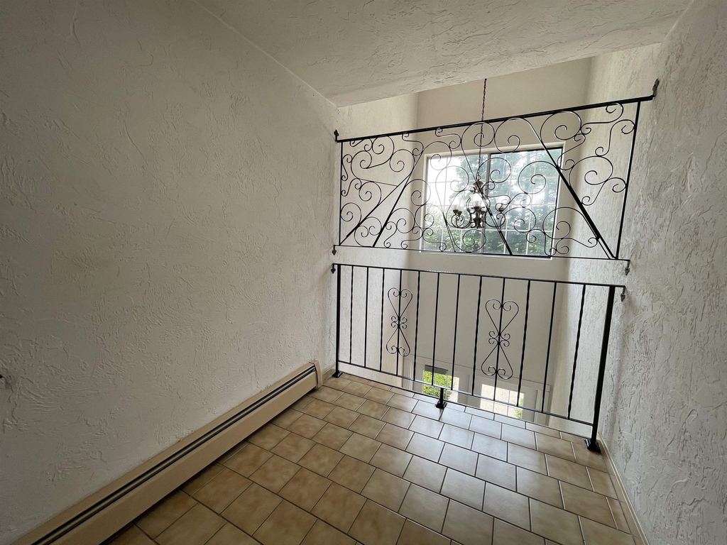379 Huse - Photo 43