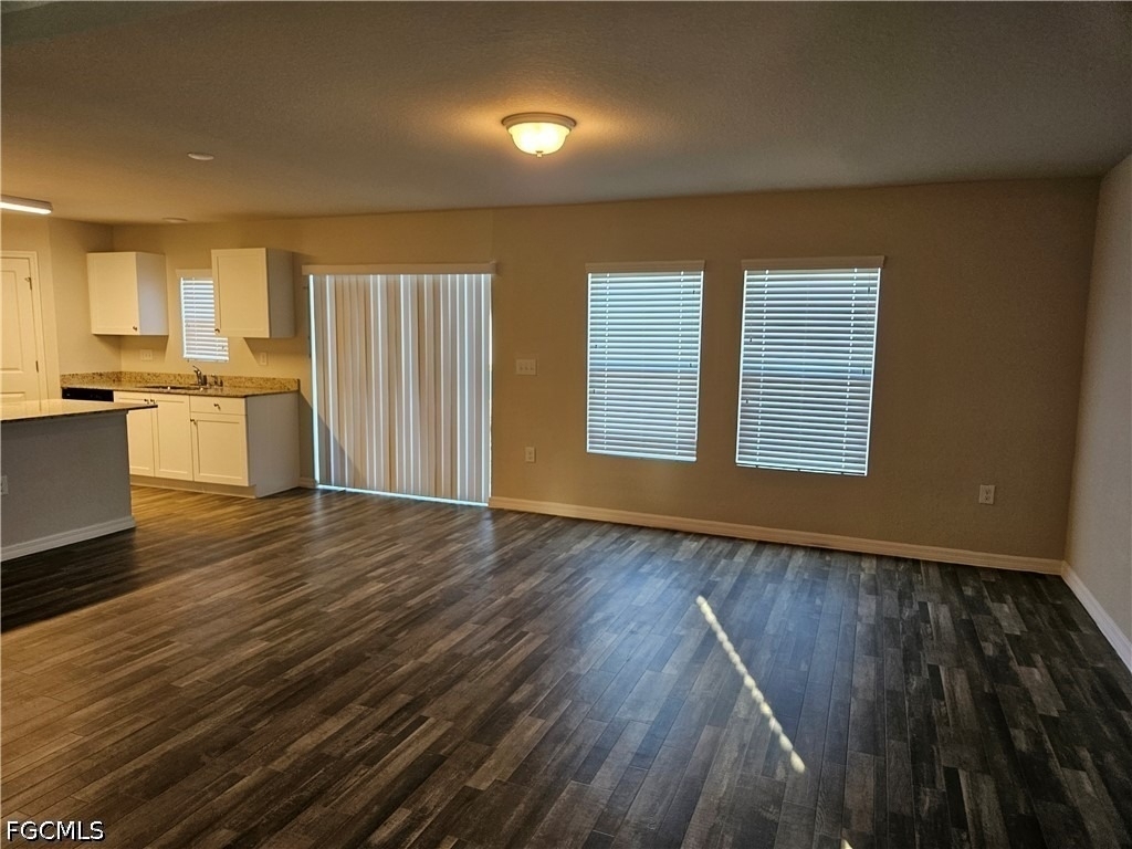 901 Nw 15th Place - Photo 28