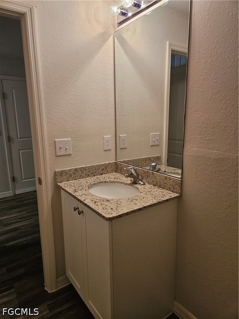 901 Nw 15th Place - Photo 4
