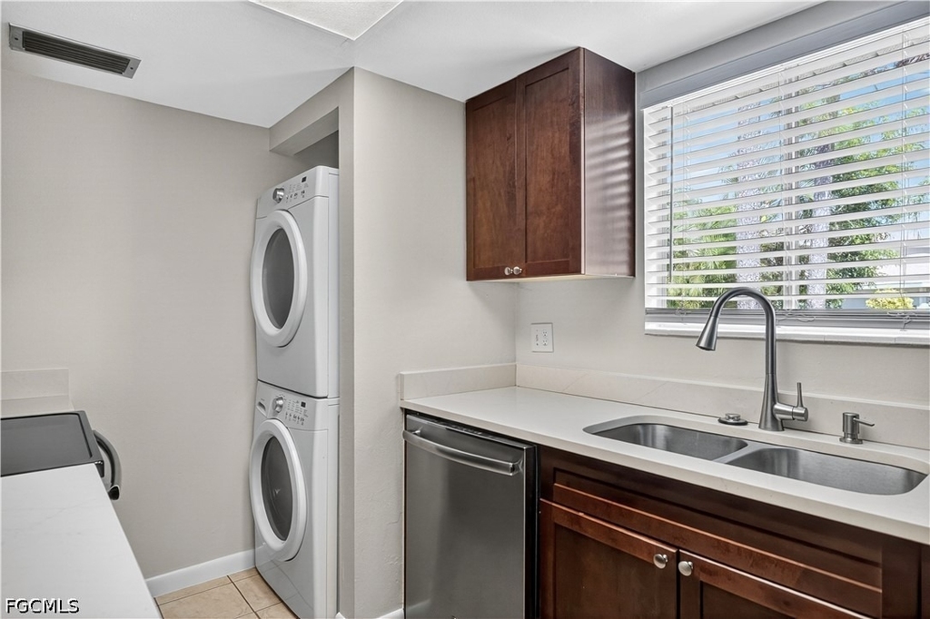 3320 New South Province Boulevard - Photo 3